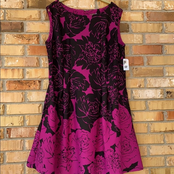 Dress Barn Dresses & Skirts - NWT-Size 18W Dressbarn/Taylor Violet Dress